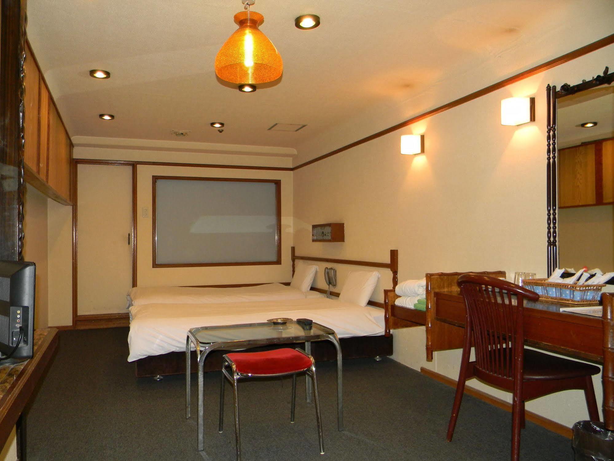 Hotel Misono Osaka Bagian luar foto
