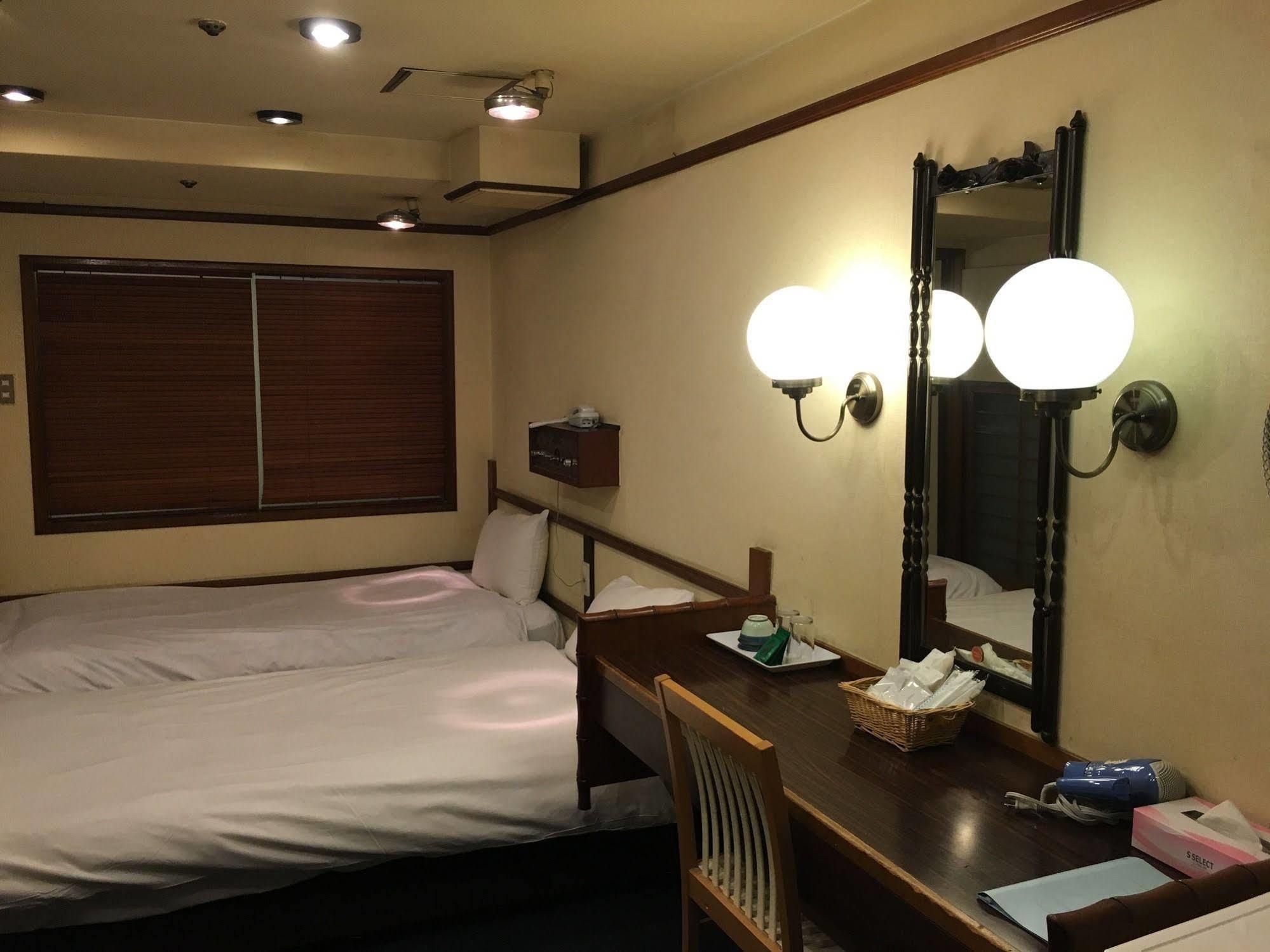 Hotel Misono Osaka Bagian luar foto